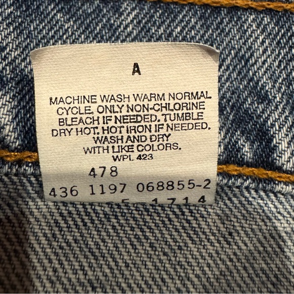 Levi Strauss Boys Denim Jean Shorts in Classic Blue - Picture 6 of 9